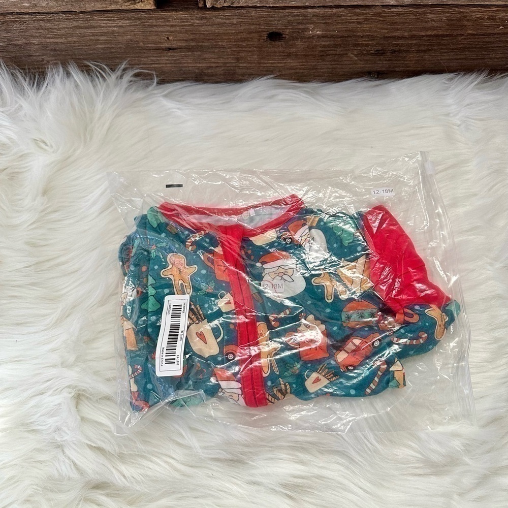 MIOZING | 🎄 Christmas Goodies Bamboo Convertible Zip Romper - Picture 6 of 6